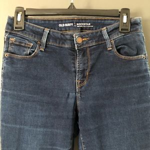 Old Navy • Rockstar Mid Rise Skinny Jeans